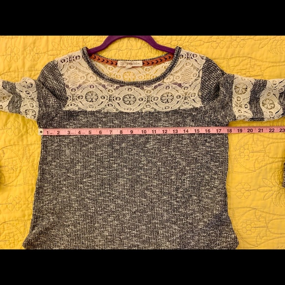 Cute ladies top from Rewind - Picture 5 of 12